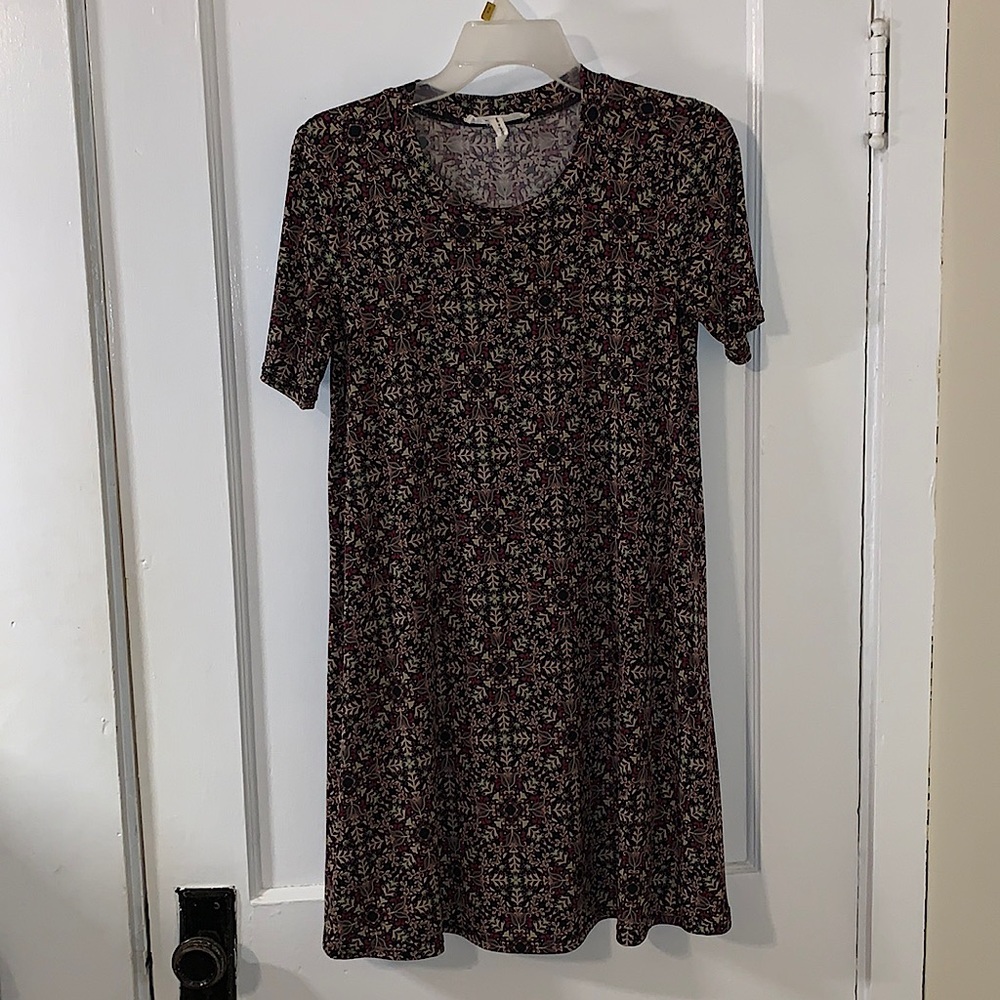BCBG Patterned T-Shirt Dress
